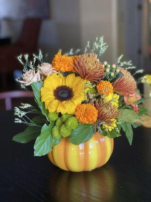 2 Sisters Flower Shop and Gifts