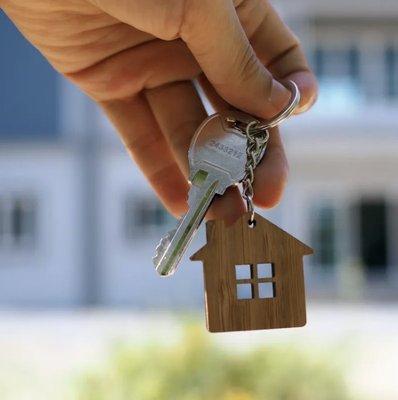 Veronica Pena With Walzel Properties