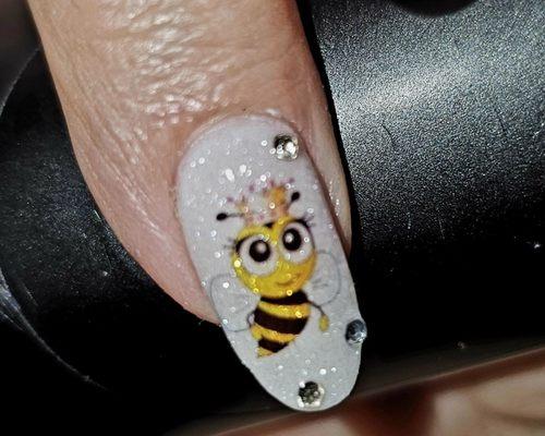 Divine Nail & Tan