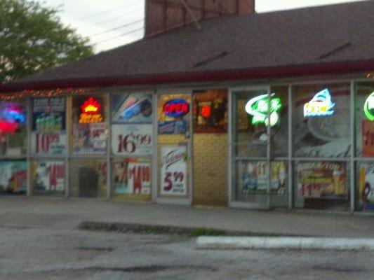 Byte Federal (University Liquors)