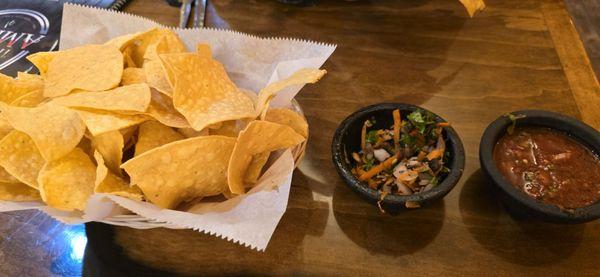 Chips (not overly salted) with hungos (mushrooms) salsa and red salsa