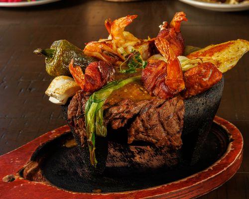 Mar y Tierra Molcajetes