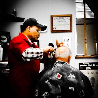 Simmon's Barber & Beauty