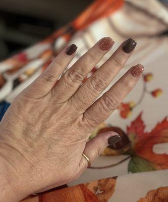 Dip nails with Santa's Tea party (chocolate color) and Autumn (sparkle).