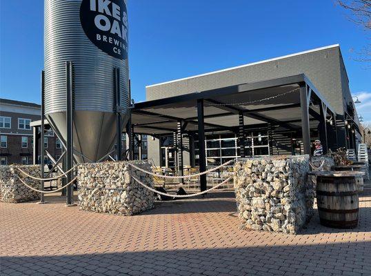 Sundance Louvered Roof at Ike & Oak Brewery in Burr Ridge, IL