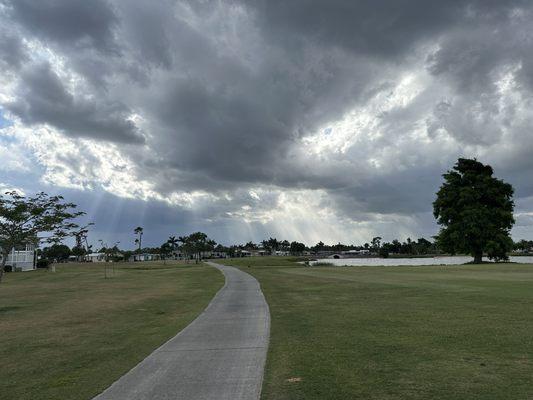 Maple Leaf Golf & Country Club