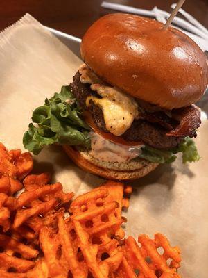 Dallas Tavern and Taphouse