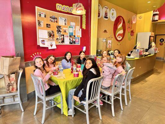 Menchie's Frozen Yogurt