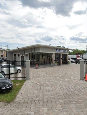 Albatrans Car & Truck Sales