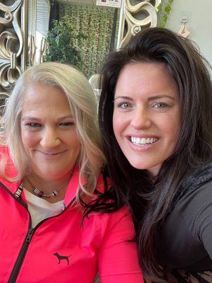 Me on the left& mandy on the right is mandy the hair Stylist, she hooked me up, she is awsome