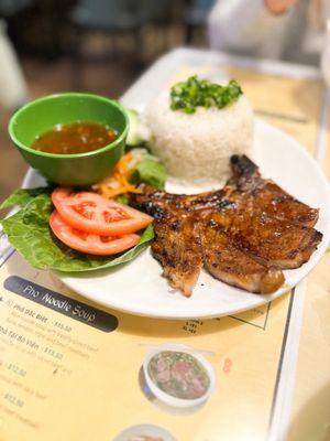 Que Huong Restaurant