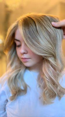 from PINK to BLONDE . one process only