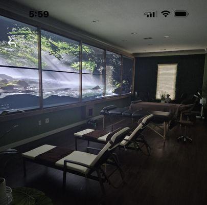 2uch Therapeutic Massage & Spa