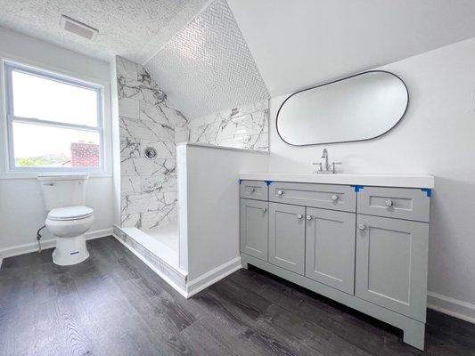 Lindsay Brown - EXIT Flagship Realty