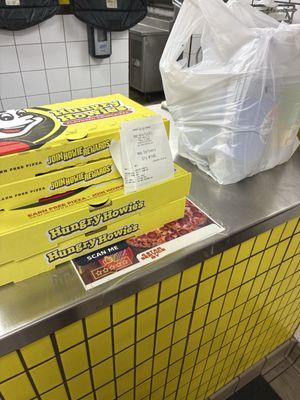 Hungry Howie's Pizza & Subs