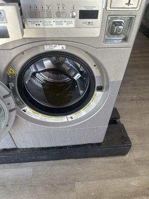 Dirty water from machine