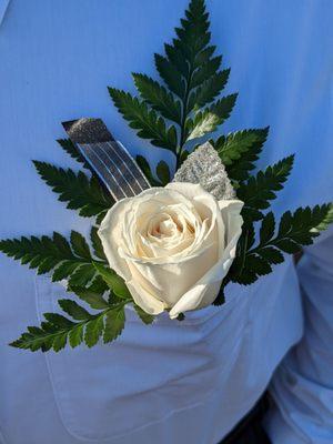 Ebony's Flowers and Gifts