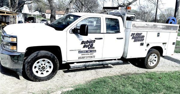 We offer expert automotive repair and maintenance as well as reliable 24/7 towing and roadside services.