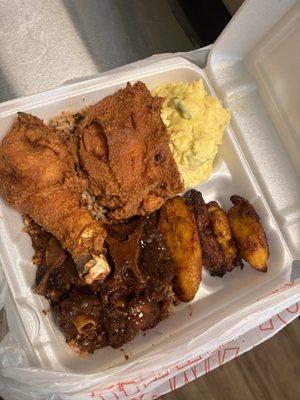 2 meat combo
Oxtail & Bar-B fried chicken