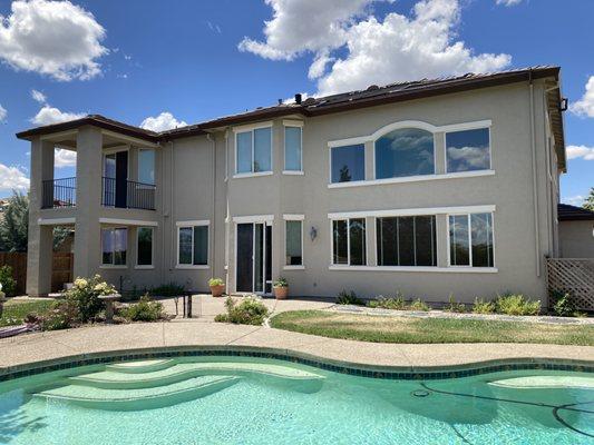 Cristian's crew did an excellent exterior painting job for us