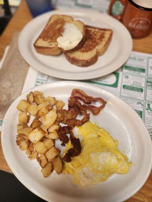 Breakfast was very delicious and filling