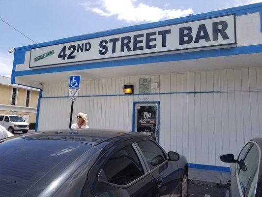 42nd Street Bar