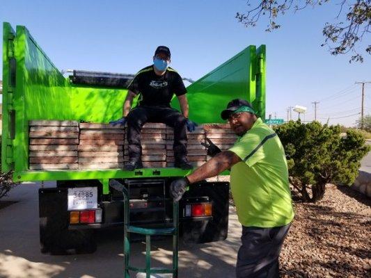 The Junkluggers of El Paso