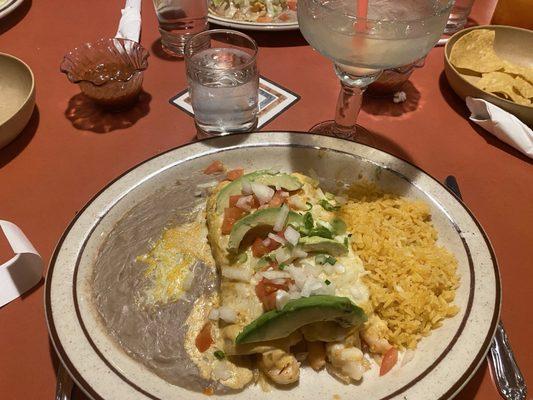 Shrimp enchiladas y borracho margarita
