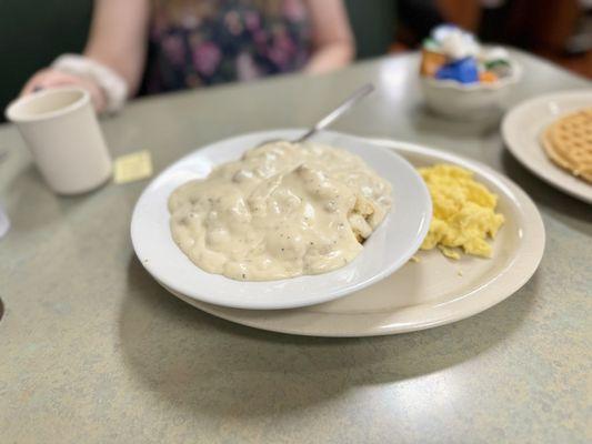 Biscuits and Biscuits & Gravy(full order)