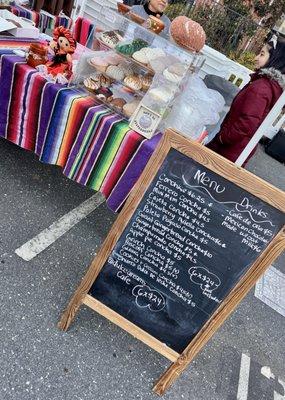 The Comunidad Latino Holiday Market