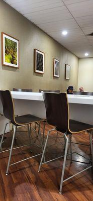 Inside the Kailua-Kona Hawaiian Airlines Premier Lounge.