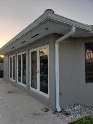 Del Toro Rain Gutters