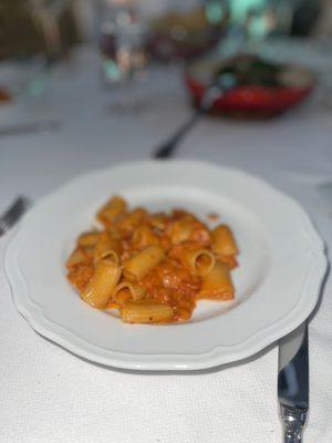 Spicy rigatoni - ask them to put fresh Parmesan for you