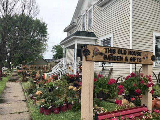 This Old House-Gardens & Gifts