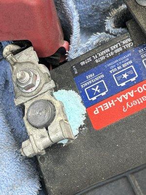 B & D Automotive Center