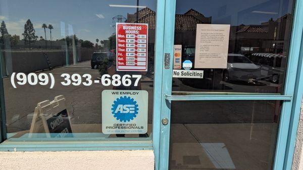 Econo Lube N Tune & Brakes