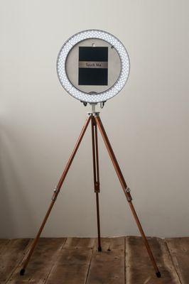 Photosphere's sleek design and bright ring light will pull your guests in!
