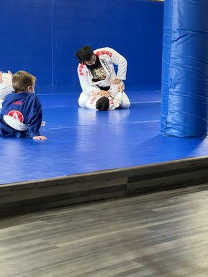 Professor Miguel teaching a new technique.