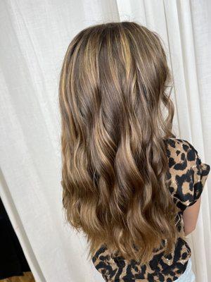 Mae's Beauty Bar & Bridal