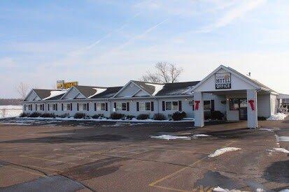 Cadott Motel
