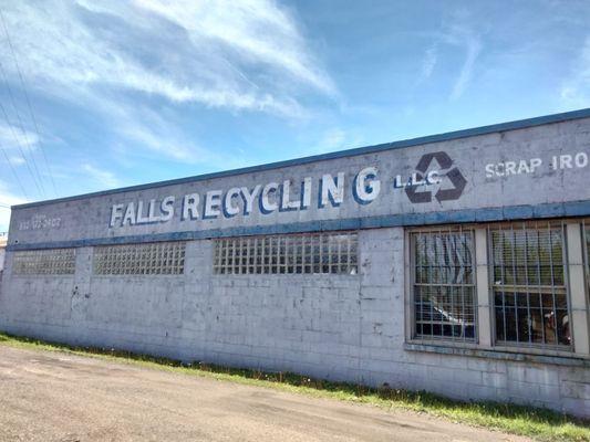 Falls Recycling