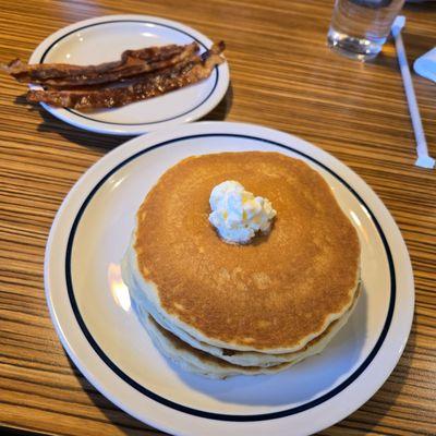 Buttermilk pancakes and crispy bacon