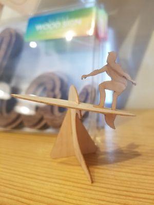3D wooden surfer