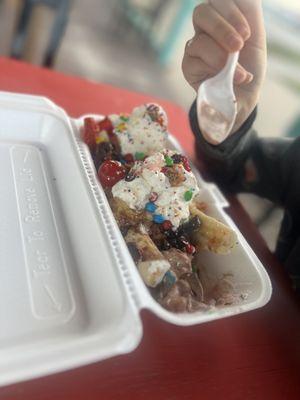 Sandy's Soda Fountain Burgers & More