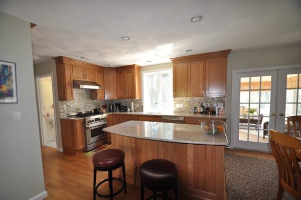 Design 1 Kitchen & Bath