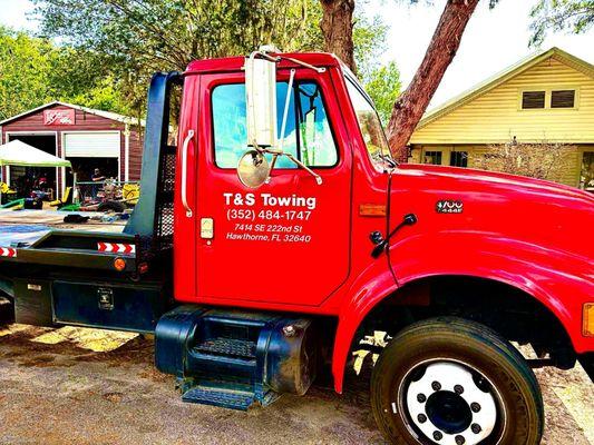 T&S Towing