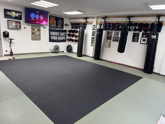 Open mat area