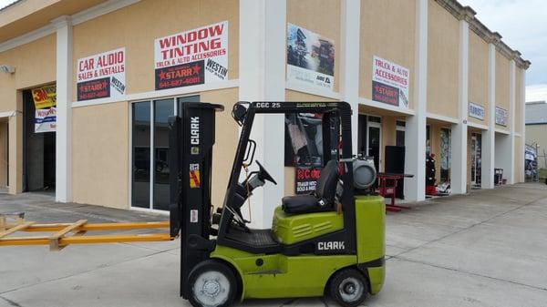 Starr Truck & Auto Accessories
Come see us for Window Tinting, and of course, truck and auto accessories!