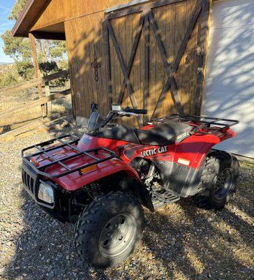 old Artic Cat 250 Ranch quad