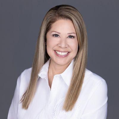 Professional Photographer for Headshots